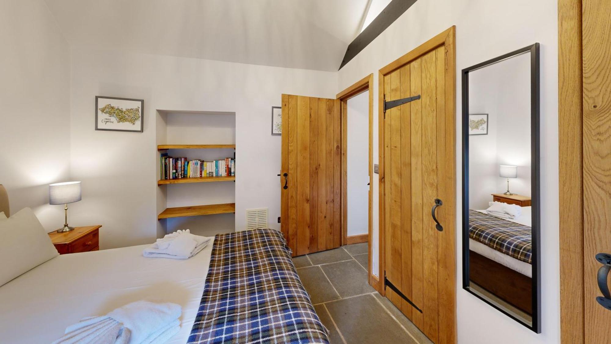 Swansea Valley Holiday Cottages Cilybebyll Exterior photo